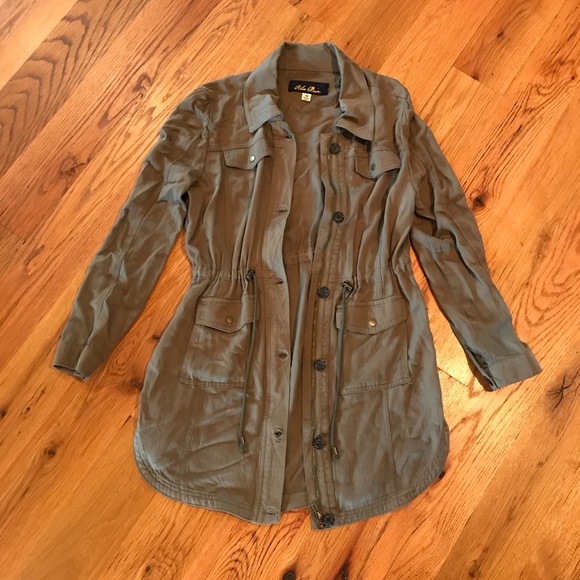 Francesca’s Jacket - Picture 1 of 4